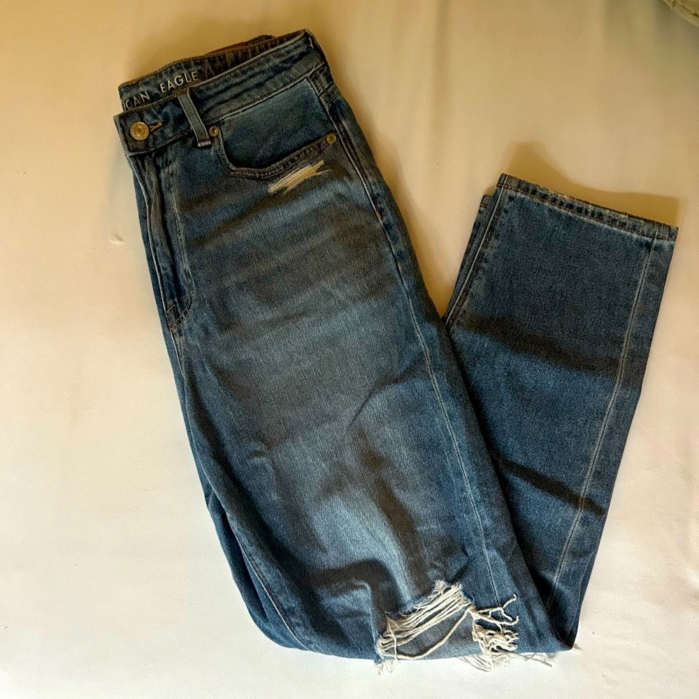 american eagle mom jeans